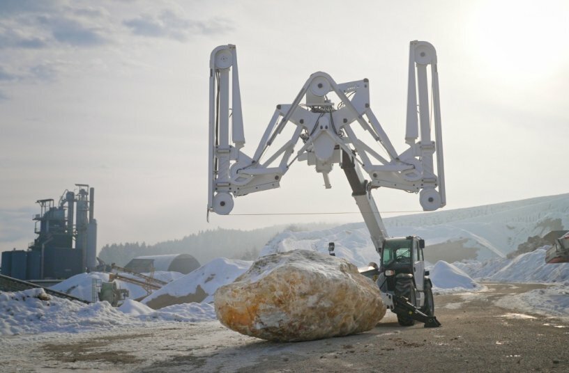 The MDS 5034 allows for individual cutting in the quarry as well as in the workshop.<br>IMAGE SOURCE: igus GmbH