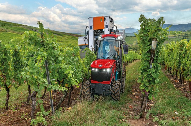Tony 8700 V<br>IMAGE SOURCE: Antonio Carraro S.p.A.
