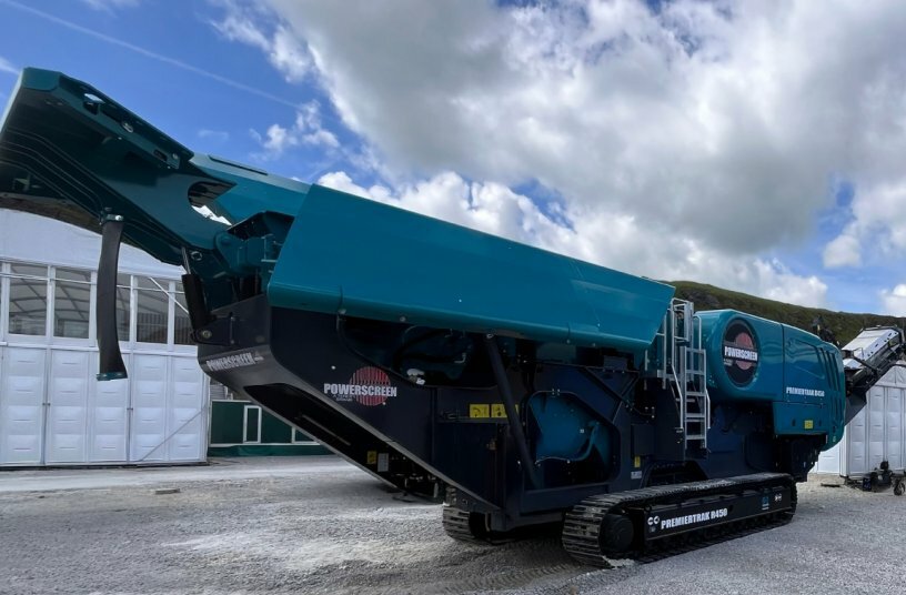 PowerX will demonstrate how the Premiertrak R450 supports their rental and contract aggregate processing services.<br>IMAGE SOURCE: Powerscreen