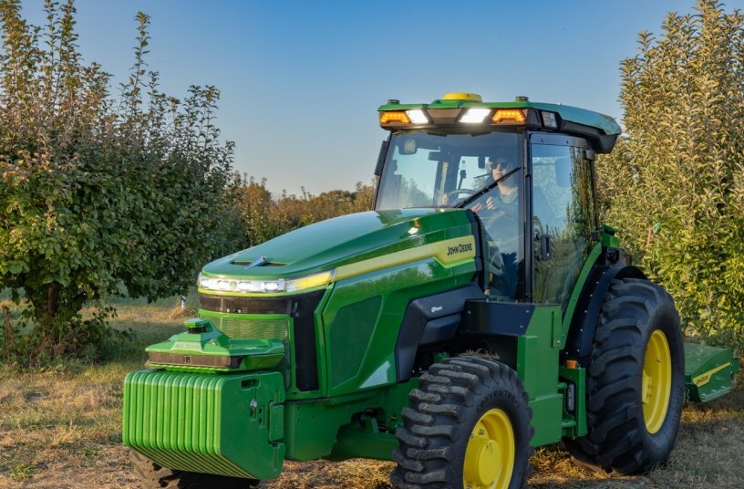 John Deere präsentiert vollelektrischen Traktor-Prototypen auf der Grünen Woche 2026<br>BILDQUELLE: John Deere Walldorf GmbH & Co. KG