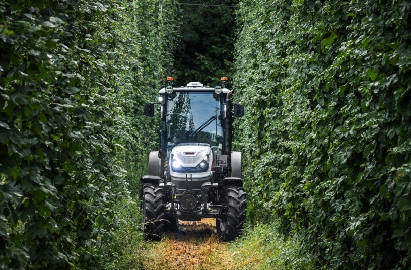 STEYR Spezial F CVT<br>IMAGE SOURCE: STEYR