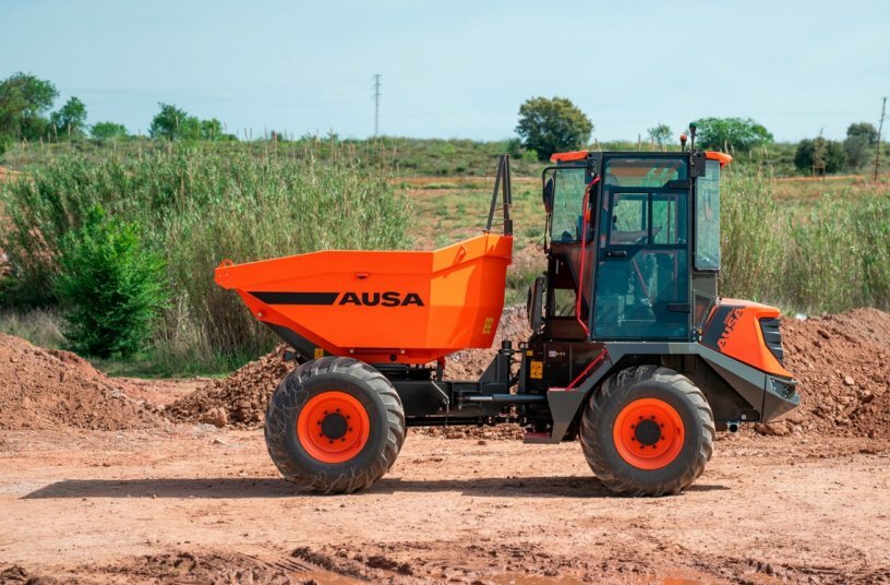 Meet the all-new AUSA DR902AHG reversible dumper