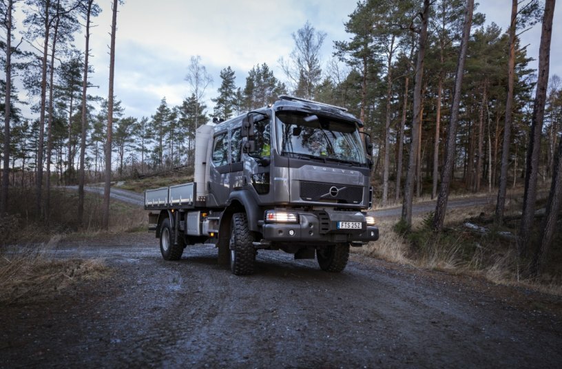 Volvo FL 4x4<br>IMAGE SOURCE: Volvo Trucks