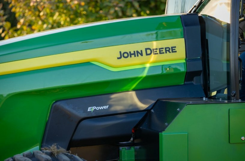 John Deere presents fully electric tractor prototype at Grüne Woche 2026<br>IMAGE SOURCE: John Deere Walldorf GmbH & Co. KG