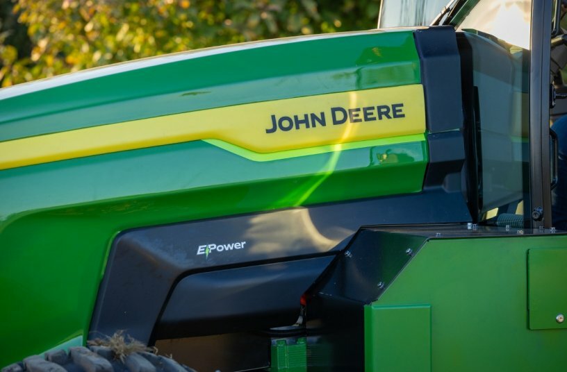 John Deere präsentiert vollelektrischen Traktor-Prototypen auf der Grünen Woche 2026<br>BILDQUELLE: John Deere Walldorf GmbH & Co. KG