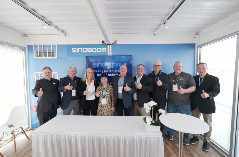 Sinoboom with partners signed during ConExpo.<br>IMAGE SOURCE: Make It China; SINOBOOM