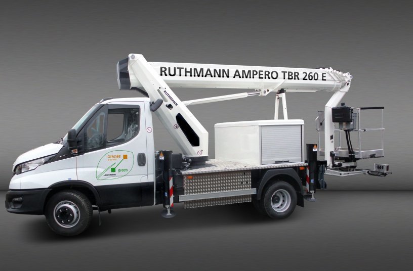 The proven, 100 % electric RUTHMANN Ampero is now available on the series chassis of the new IVECO eDaily. Based on the current STEIGER® TBR 260 HV5, the Ampero TBR 260 E is the highest and most powerful truck platform on the market in this electric class.<br>IMAGE SOURCE: Ruthmann Holdings GmbH