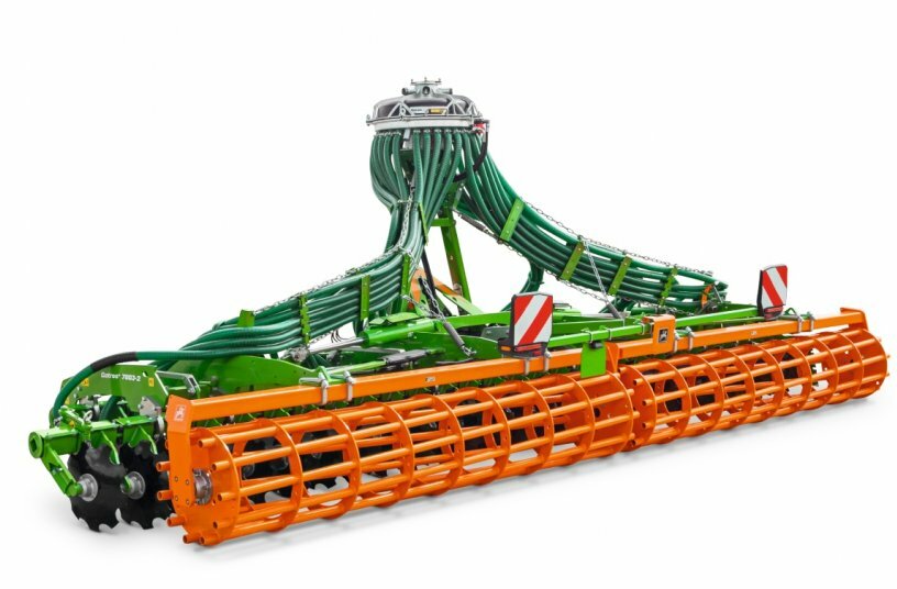 Catros+ 7003-2 pro with slurry spreader and hoses ex works<br>IMAGE SOURCE: AMAZONEN-WERKE H. DREYER SE & Co. KG