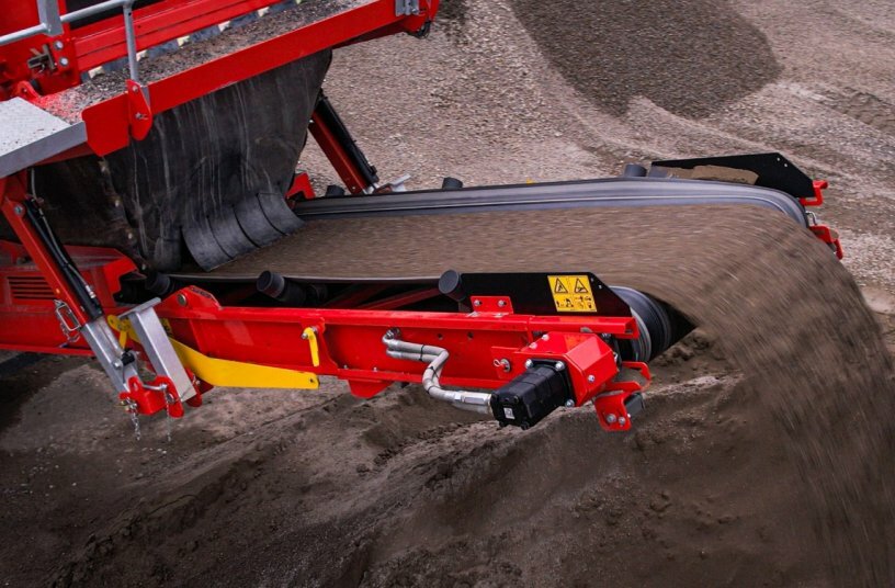 Finlay 694 Inclined Screener<br>IMAGE SOURCE: Terex-Finlay