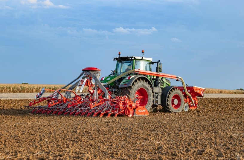 Klappbare, kombinierbare Kreiselegge HR 6030 RCS<br>BILDQUELLE: KUHN SAS
