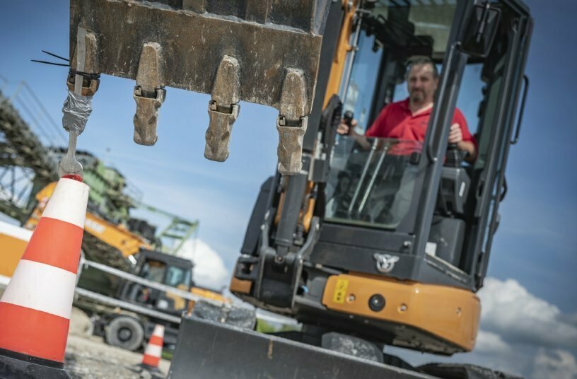 The return of the CASE Operators Club at Bauma 2025<br>IMAGE SOURCE: CASE Construction Equipment