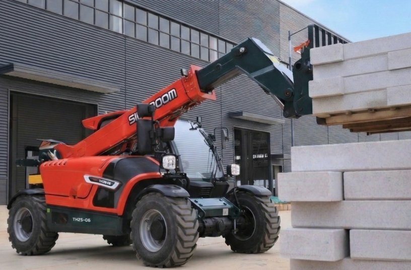 Sinoboom TH25-06<br>IMAGE SOURCE: Sinoboom