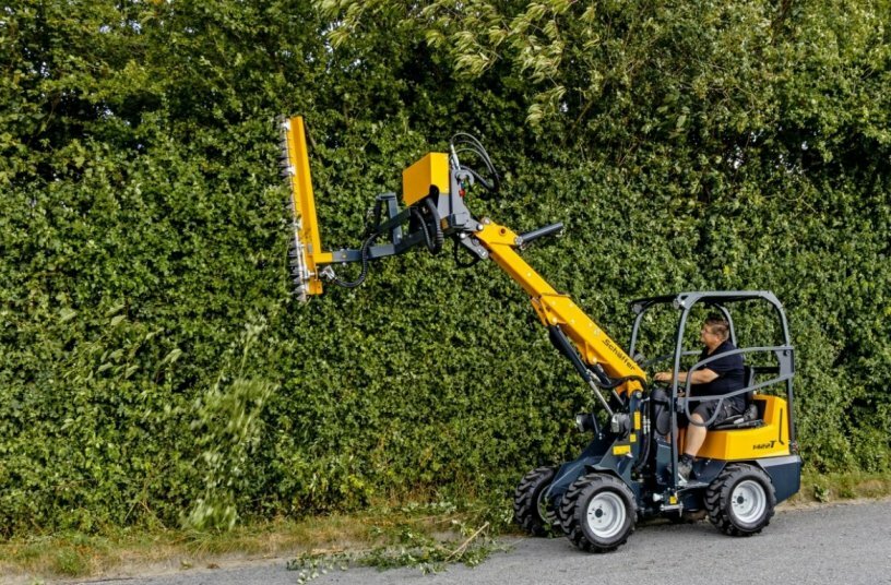Schäffer 1422 T: Greater reach for the most compact all-rounder