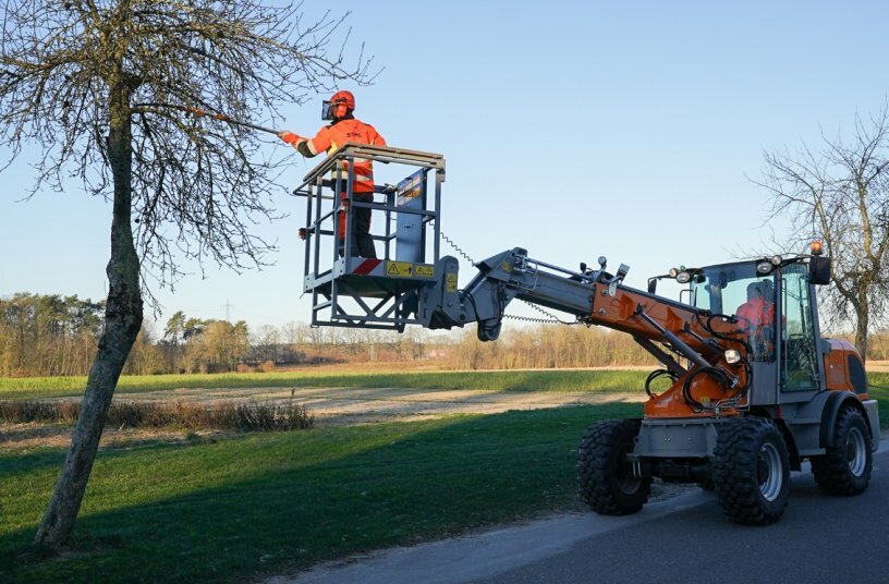 Teleskopschwenklader TSL 9088 PRO<br>BILDQUELLE: Hermann Paus Maschinenfabrik GmbH