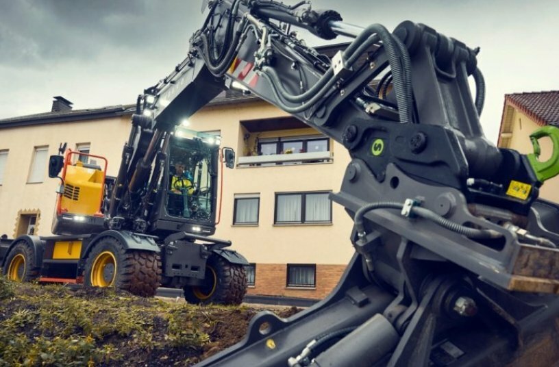 Swing into action - Volvo Construction Equipment unveil their new generation EWR150 and EWR170 short swing wheeled excavators<br>IMAGE SOURCE: Volvo Construction Equipment Germany GmbH
