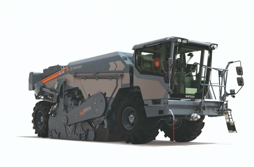 The binding agent spreading unit integrated in the WRS 240 X has a container capacity of 5.5 m³ and offers dust-reduced spreading of binding agents such as lime or cement.<br>IMAGE SOURCE: WIRTGEN GROUP
