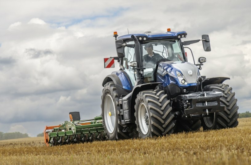 New Holland T7 Standard Wheelbase<br>IMAGE SOURCE: New Holland