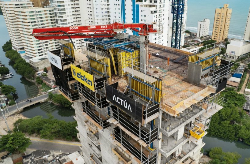 Smart Climbing Solutions Enable Efficient High-Rise Construction<br>IMAGE SOURCE: Doka GmbH