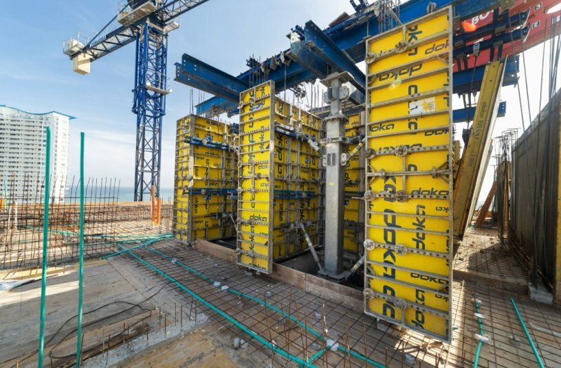 Smart Climbing Solutions Enable Efficient High-Rise Construction<br>IMAGE SOURCE: Doka GmbH