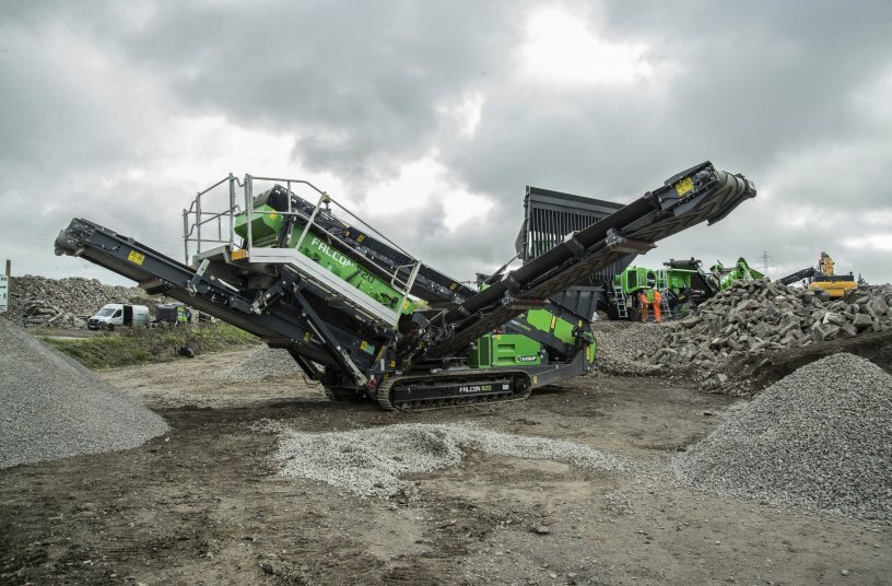 The Falcon 820 can work in multiple applications, such as sand and gravel, crushed stone, coal, topsoil, and demolition waste<br>IMAGE SOURCE: EvoQuip