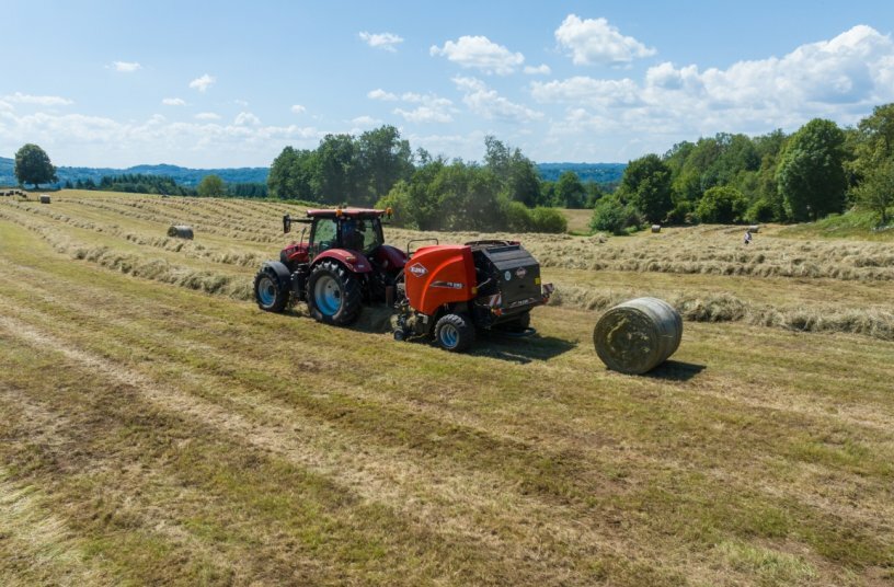 Neue Rundballenpresse KUHN FB 3125 überzeugt mit Zuverlässigkeit<br>BILDQUELLE: KUHN-GELDROP B.V.