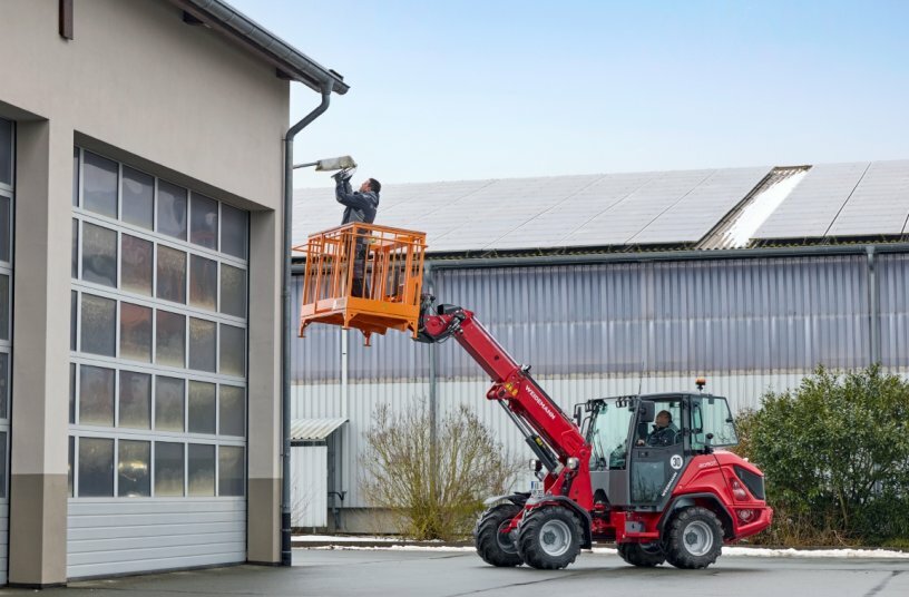 Weidemann 2090T<br>IMAGE SOURCE: Weidemann