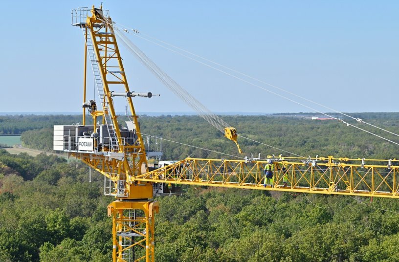 Manitowoc launches two new Potain luffing jib cranes<br>IMAGE SOURCE: Manitowoc