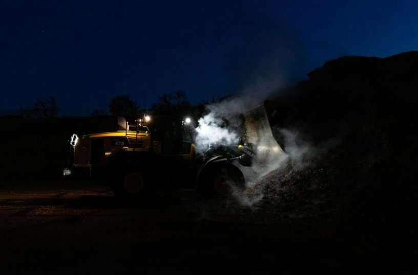 Wheel loader – Assistance & Safety<br>IMAGE SOURCE: Komatsu