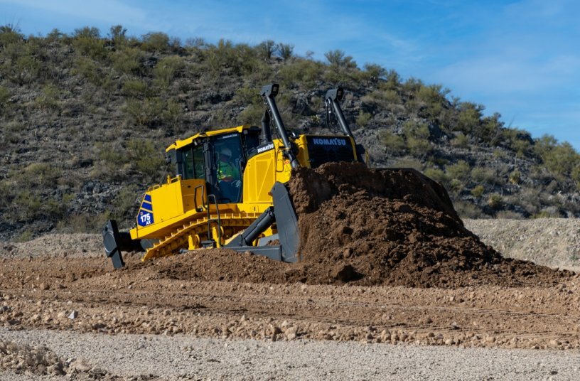 The D61PXi-25 with IMC 3.0 and the D175AX-10 large production dozer represent the next phase in Komatsu’s crawler dozer lineup.<br>IMAGE SOURCE: Komatsu