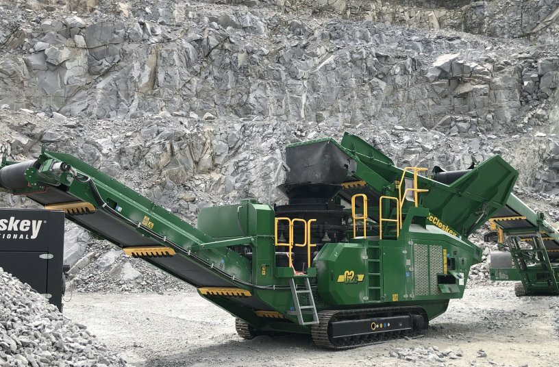 Der Kegelbrecher C2C feiert Deutschlandpremiere.<br>BILDQUELLE: Kuhn Baumaschinen Deutschland GmbH