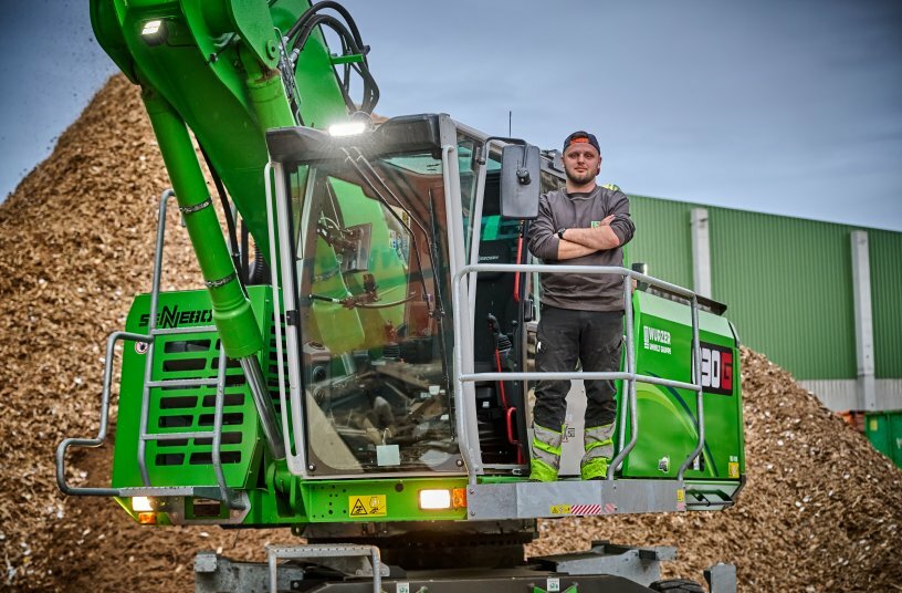 Das Highlight für den Fahrer des 830 G, Albin Gashi: die komfortable Kabine.<br>BILDQUELLE: SENNEBOGEN