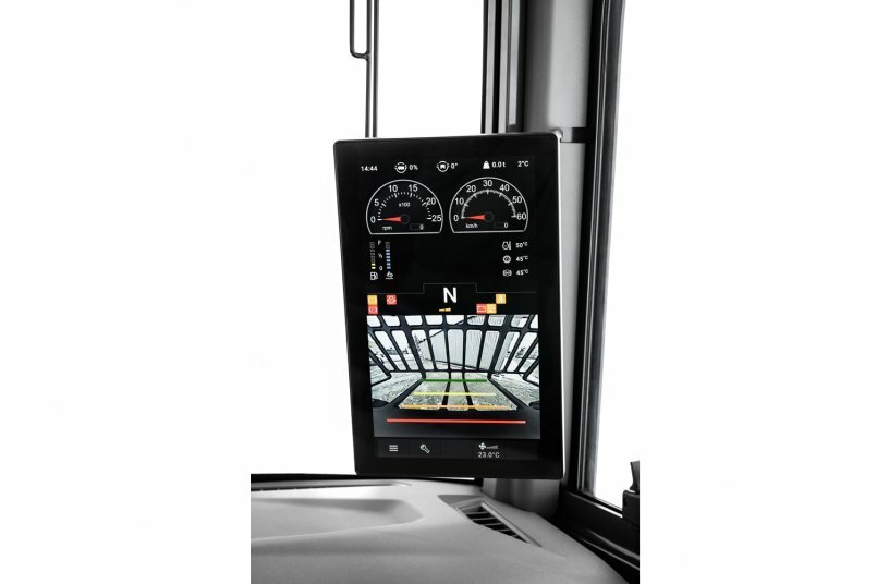 Intuitive Bedienung: Der hochauflösende 12 Zoll-Touchscreen-Monitor ermöglicht einen einfachen Zugriff auf Maschineninformationen, Einstellungen und Kameraansichten.<br>BILDQUELLE: DEVELON