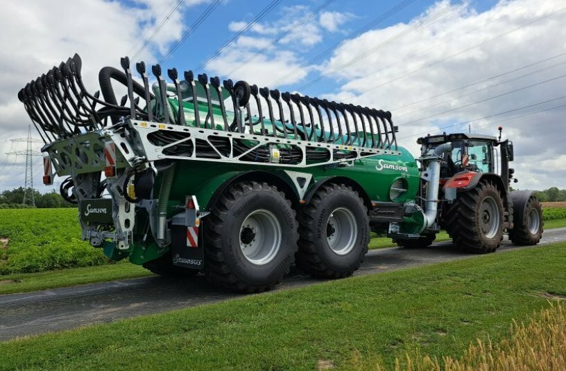 SAMSON AGRO expands implement portfolio with new trailing shoe booms developed in collaboration with Vogelsang<br>IMAGE SOURCE: SAMSON AGRO A/S