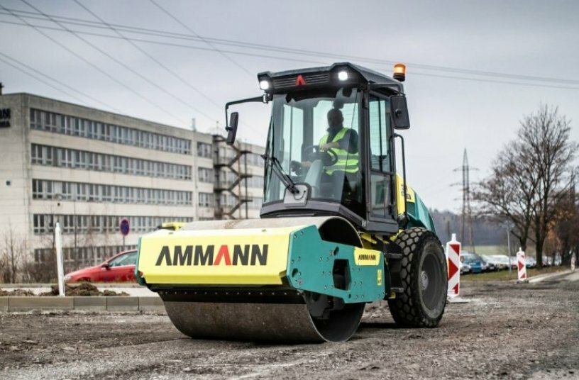 The ARS 70 from Ammann is a single drum roller designed specifically for heavy-duty earthmoving and road construction.<br>IMAGE SOURCE: HKL BAUMASCHINEN