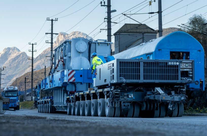 Ready for the road: a 140-ton transformer for Kühtai 2.<br>IMAGE SOURCE: © Markus Völter