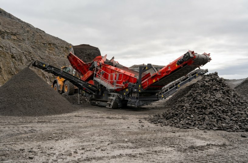 The Future Is Electric with the New Finlay 883+ Electric Scalper<br>IMAGE SOURCE: Terex Finlay