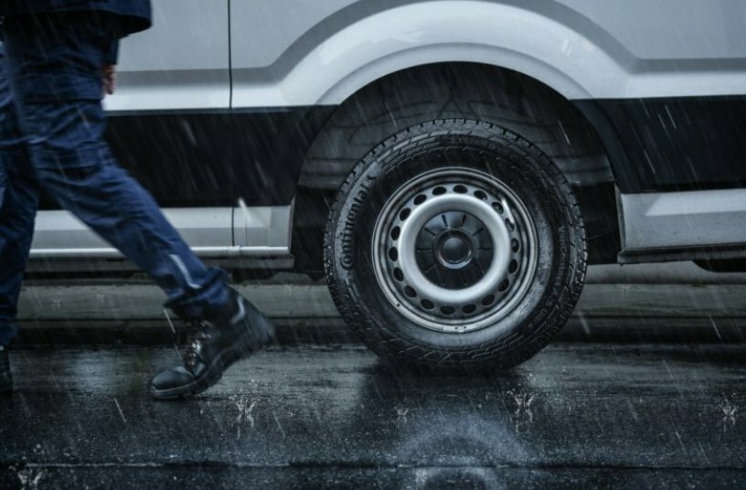 Continental has developed the VanContact A/S Ultra specifically for the needs of delivery services and tradesmen.<br>IMAGE SOURCE: Continental
