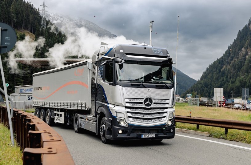 Mit Brennstoffzelle über den Brenner: Daimler Truck führt erste Höhenerprobungen mit Wasserstoff-Lkw durch<br>BILDQUELLE: Daimler Truck AG