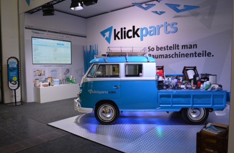 Auf der GaLaBau ist das Unternehmen mit dem historischen Baustellenfahrzeug, dem kultigen VW Bulli T1, in Halle 7A, Stand 504, präsent.<br>BILDQUELLE: Klickparts GmbH