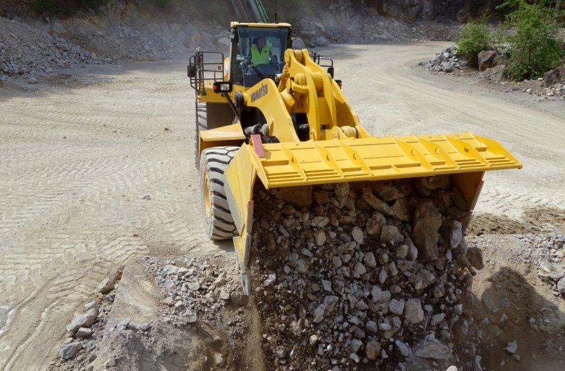 WA600-8<br>BILDQUELLE: Schlüter Baumaschinen GmbH
