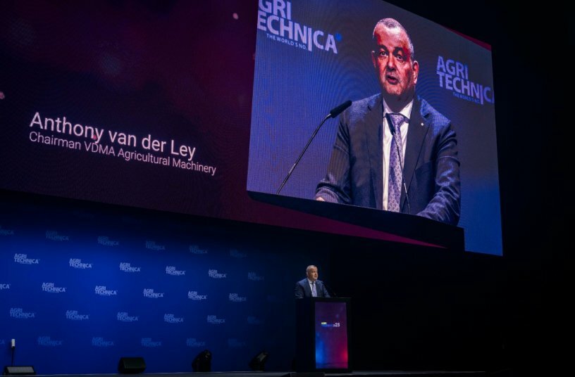Weltleitmesse Agritechnica 2025 als zentrale Plattform für Innovation und Fortschritt feierlich eröffnet<br>BILDQUELLE: DLG e.V.