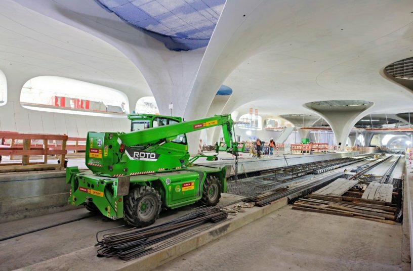 Lichtaugen<br>BILDQUELLE: Zeppelin Rental GmbH