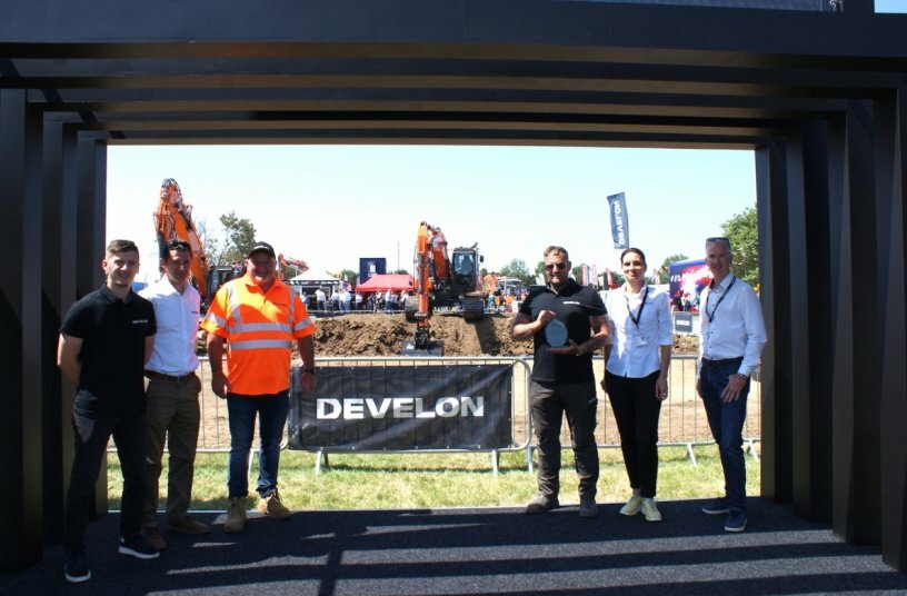 Plantworx Award<br>IMAGE SOURCE: DIEU PR; DEVELON