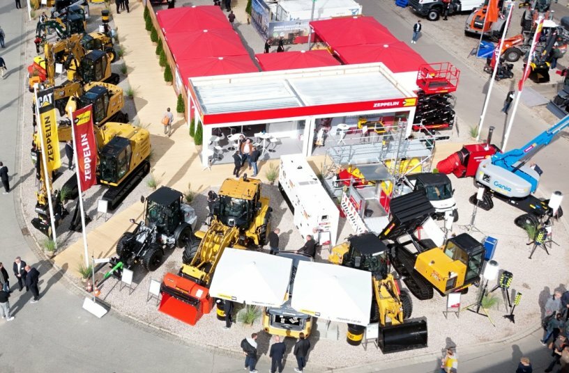 Zeppelin Baumaschinen und Mitaussteller Zeppelin Rental zeigten auf der Nordbau einen repräsentativen Querschnitt der neuesten Maschinentechnik, Anbauteile, digitale Lösungen und Dienstleistungen.<br>BILDQUELLE: Zeppelin Baumaschinen GmbH