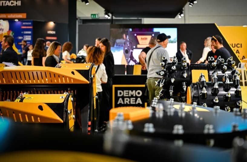 Construction machinery, Italian exports at 3.2 billion euros in 2025<br>IMAGE SOURCE: SaMoTer