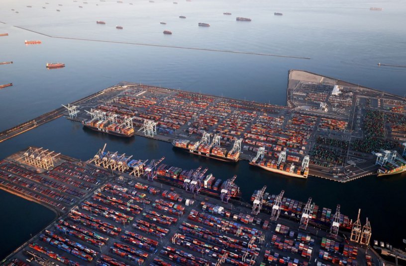 Kalmar continues sustainable collaboration with APM Terminals
