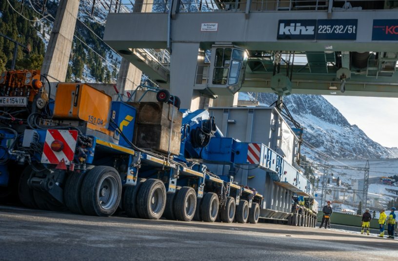 Safe arrival with the Goldhofer FT SERIES and ADDRIVE<br>IMAGE SOURCE: © Markus Völter