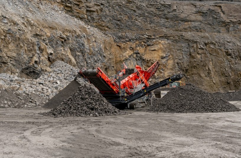 The Future Is Electric with the New Finlay 883+ Electric Scalper<br>IMAGE SOURCE: Terex Finlay