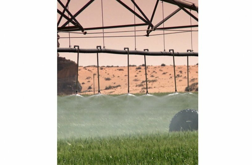 Central pivot irrigation systems<br>IMAGE SOURCE: FPT Industrial S.p.A.