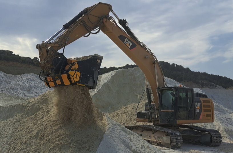 A Machine for All Jobs: Like a joker in the pack – always the right card to play<br>IMAGE SOURCE: MB Crusher